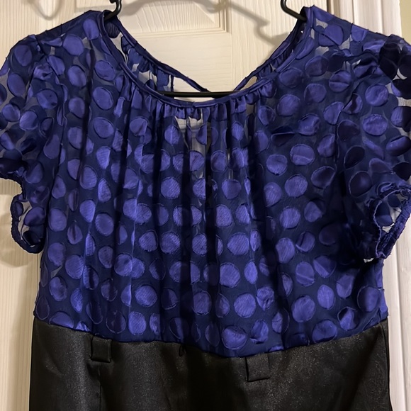 AGB short sleeve dress for women. Size 12 - Picture 2 of 8